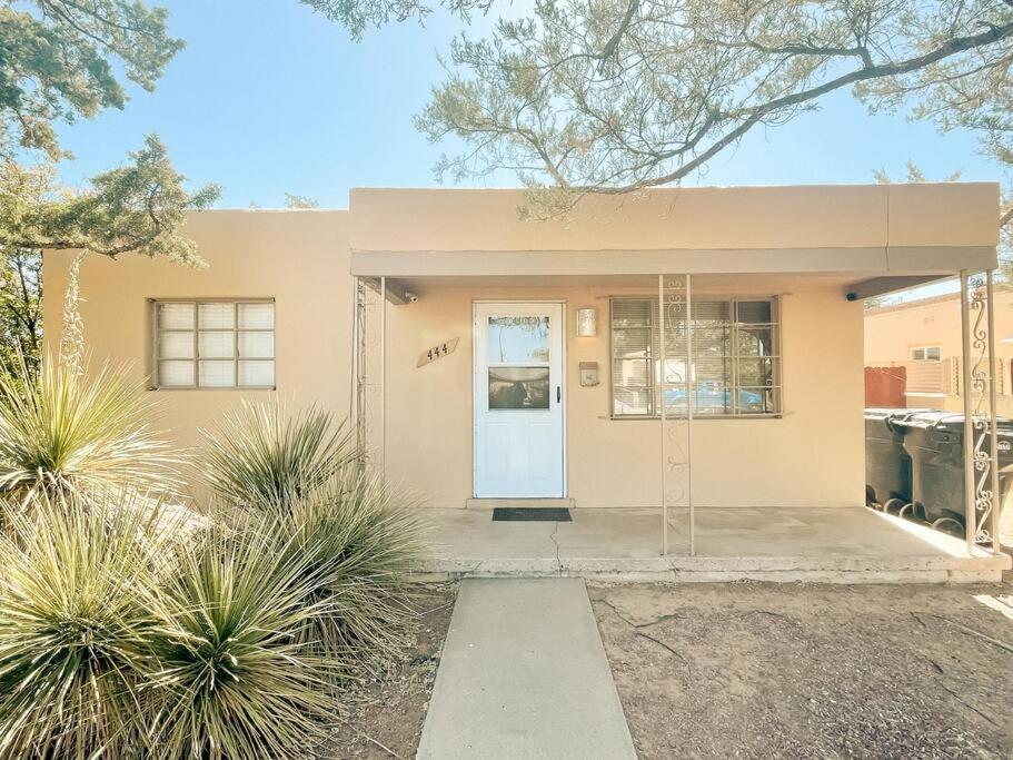 הוילה אלבוקרקי Pet Friendly! Private Casita In Nob Hill מראה חיצוני תמונה