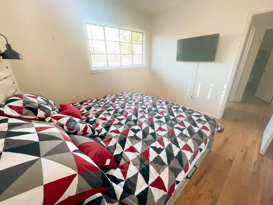 הוילה אלבוקרקי Pet Friendly! Private Casita In Nob Hill מראה חיצוני תמונה